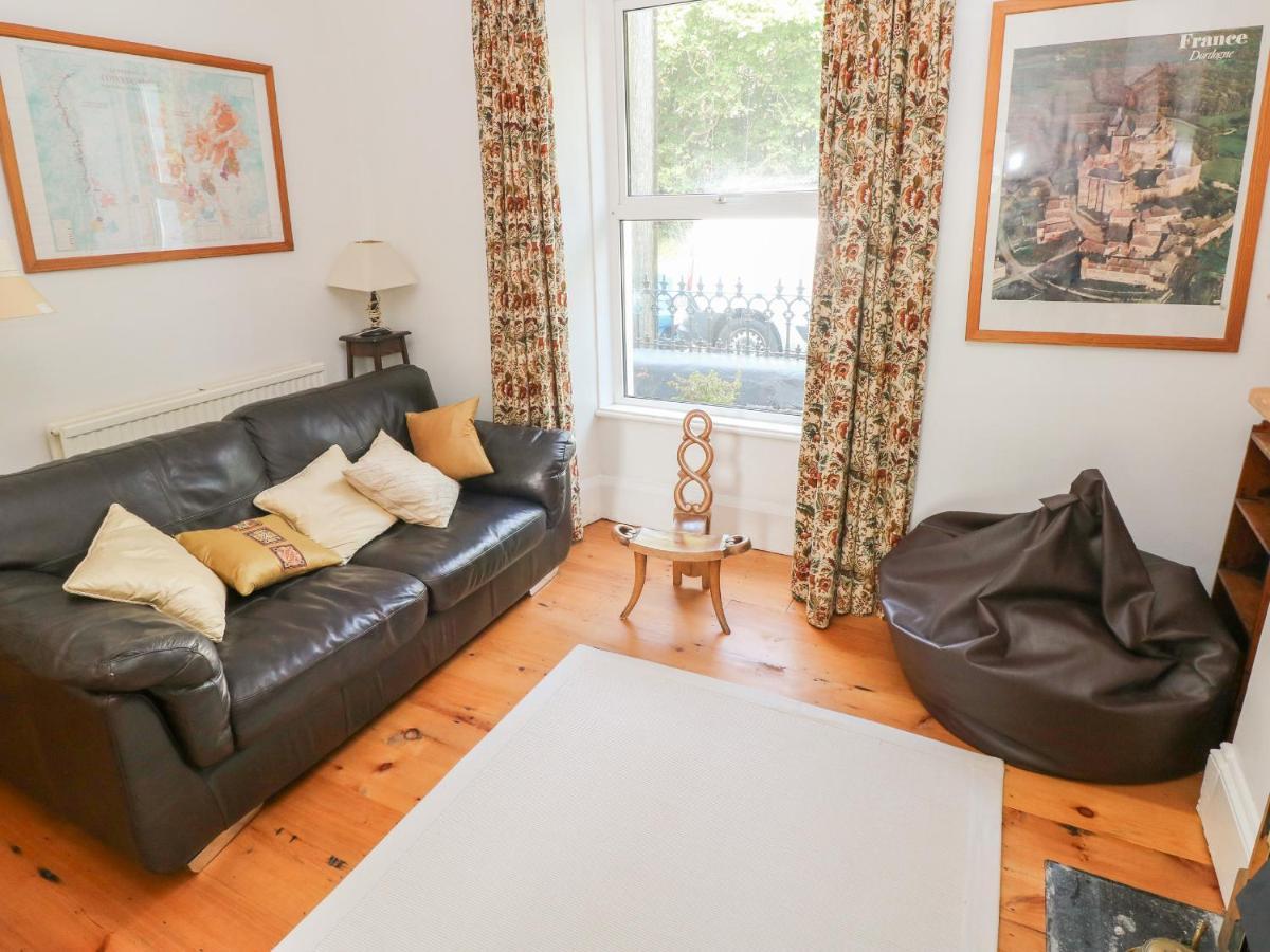 Hawthorn House Villa Пембрук Екстериор снимка